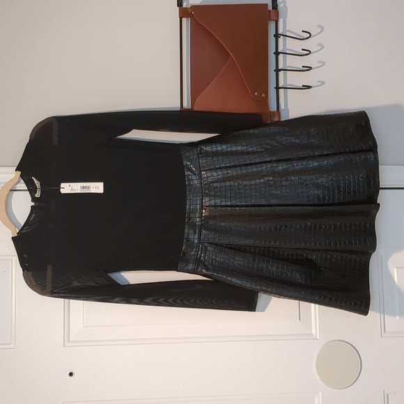 Alice + Olivia Black Textured Mini Dress - Picture 6 of 7